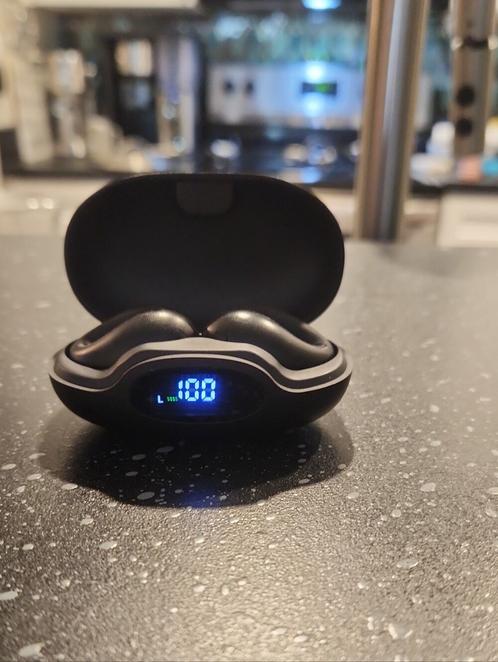 Boytond Earbuds with Digital LED Charging Case - Black